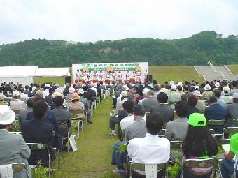栃木県植樹祭その６「こんなにお客さんいたんですねー！」